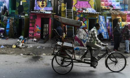 Artists Murals Gives Delhi Slum a Colorful Makeover