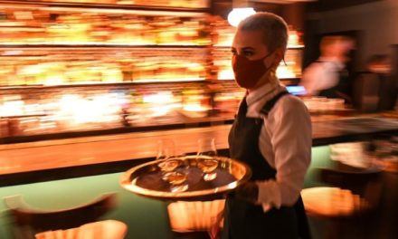 Virus-Beating Melbourne Enjoys ‘Big Day’ Reopening