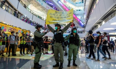 Hong Kong Police Help #HKIndependence Trend on Twitter