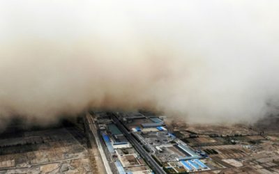 Wall of Sand Engulfs Chinese Town