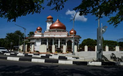 Mosque Hunters to Count the World’s Largest Muslim Country