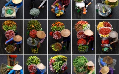Vietnam Street Vendors Cycle Door to Door for Deliveries